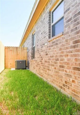 $950 | 2606 East Eisenhower Avenue, Unit 2, Mission, TX 78573
