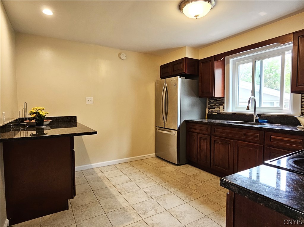 708 Herkimer Road Utica, NY 13502 - Photo 11 of 42