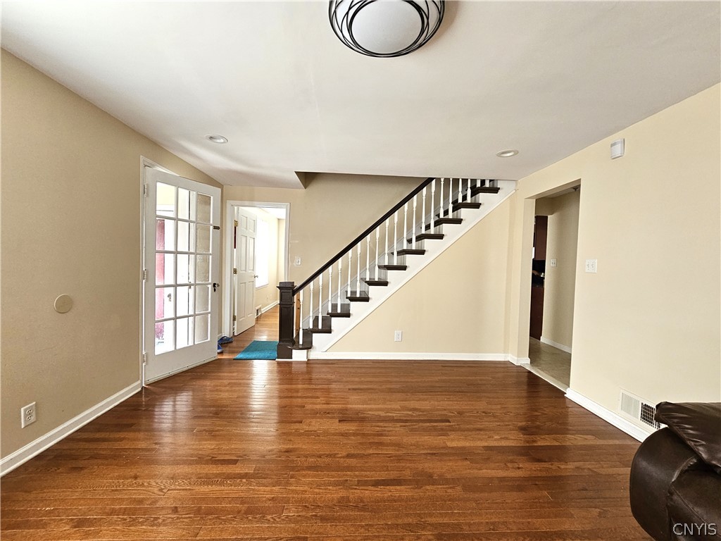 708 Herkimer Road Utica, NY 13502 - Photo 7 of 42