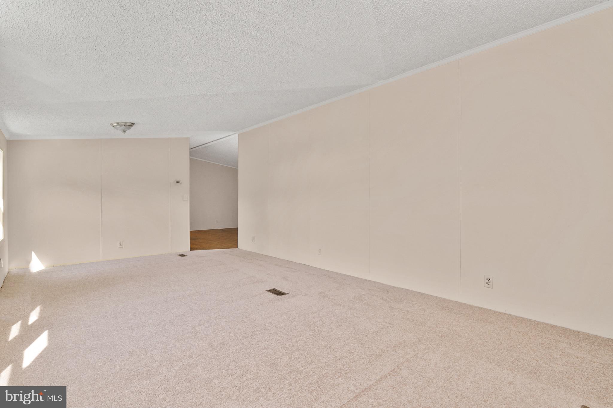185 Deane Road Louisa, VA 23093 - Photo 15 of 42 a view of an empty room