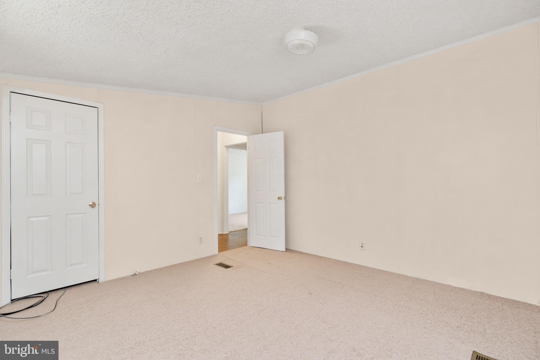 185 Deane Road Louisa, VA 23093 - Photo 31 of 42 a view of an empty room