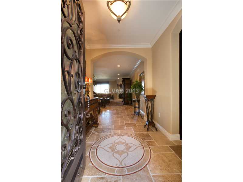 30 Via Mantova, Unit 305 Henderson, NV 89011 - Photo 4 of 30 Entry Hall.
