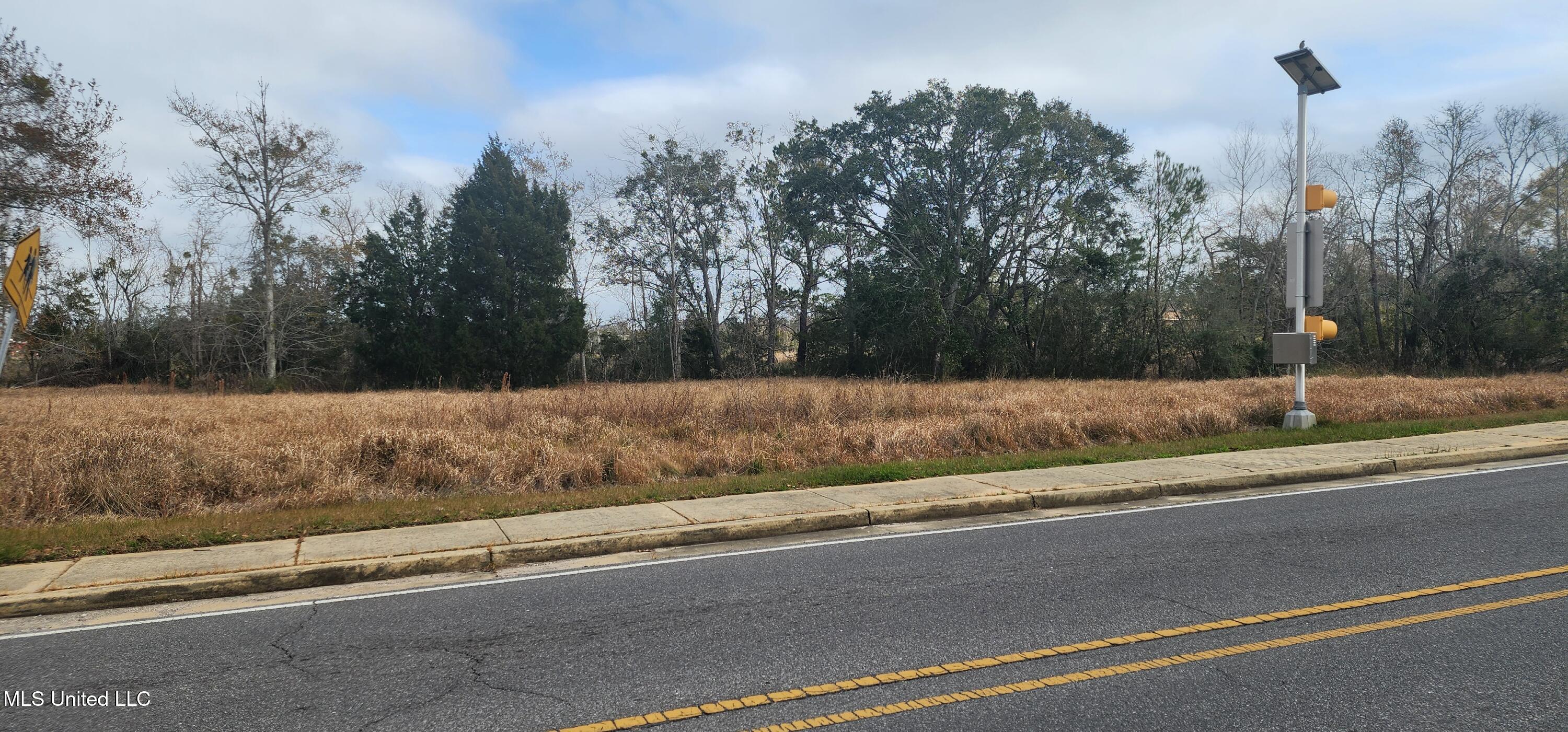 4548 Magnolia Street Moss Point, MS 39563 - Photo 6 of 11 20240122_125643