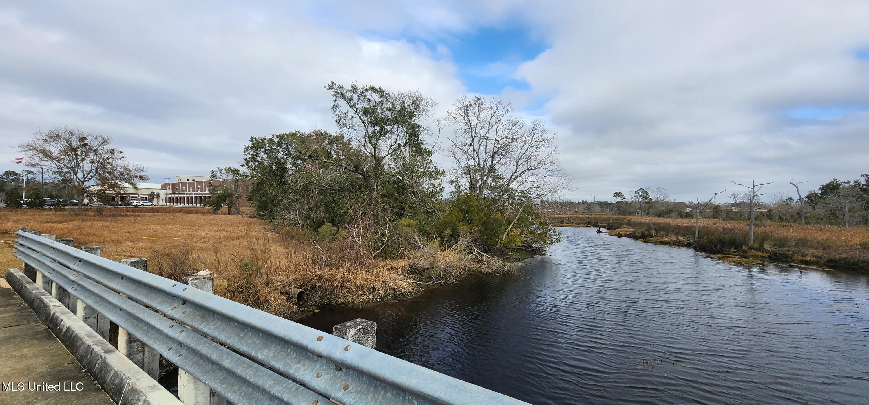 4548 Magnolia Street Moss Point, MS 39563 - Photo 9 of 11 20240122_125805