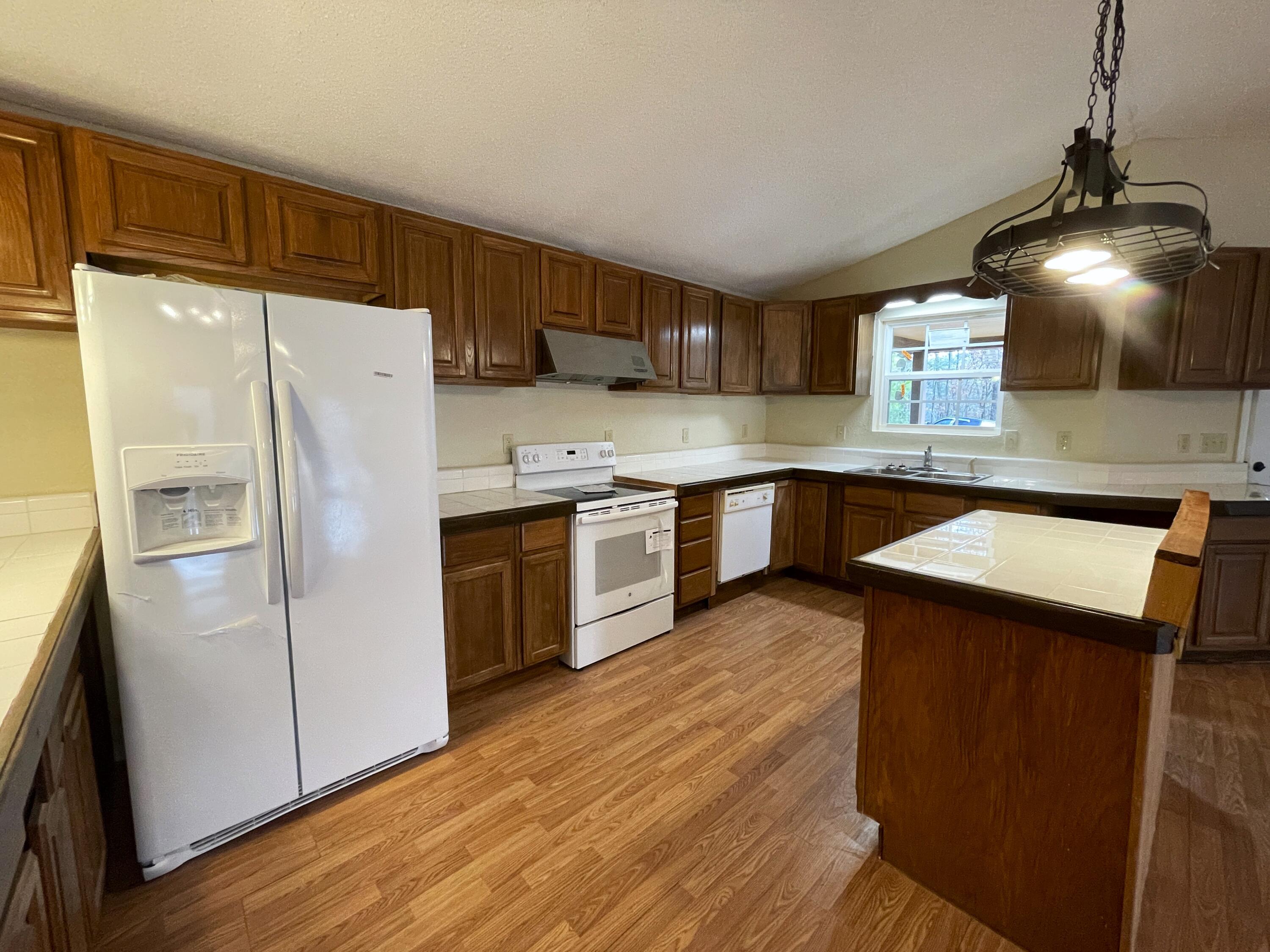 816 Barker Branch Del Rio, TN 37727 - Photo 8 of 36 8
