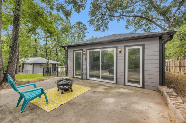 $574,000 | 1302 Spring Creek Drive, Spring, TX 77386