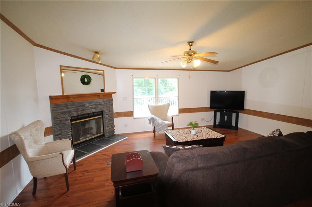 1009 Alexander Road Pinnacle, NC 27043 - Photo 13 of 29