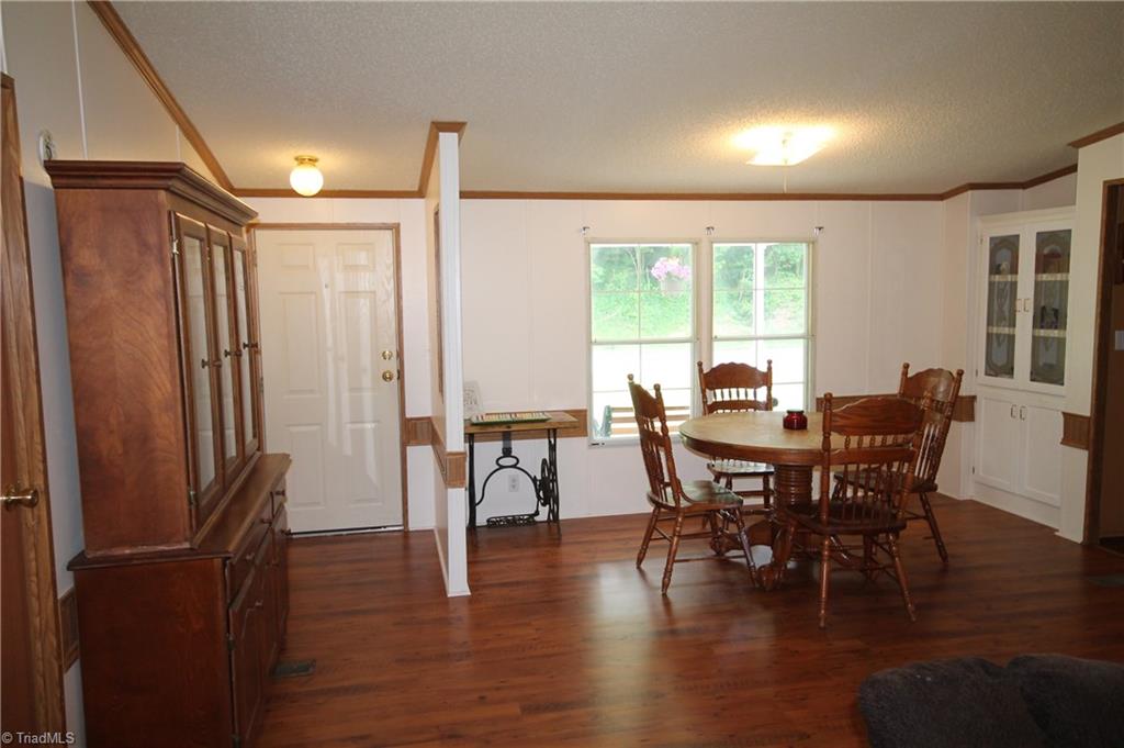 1009 Alexander Road Pinnacle, NC 27043 - Photo 8 of 29