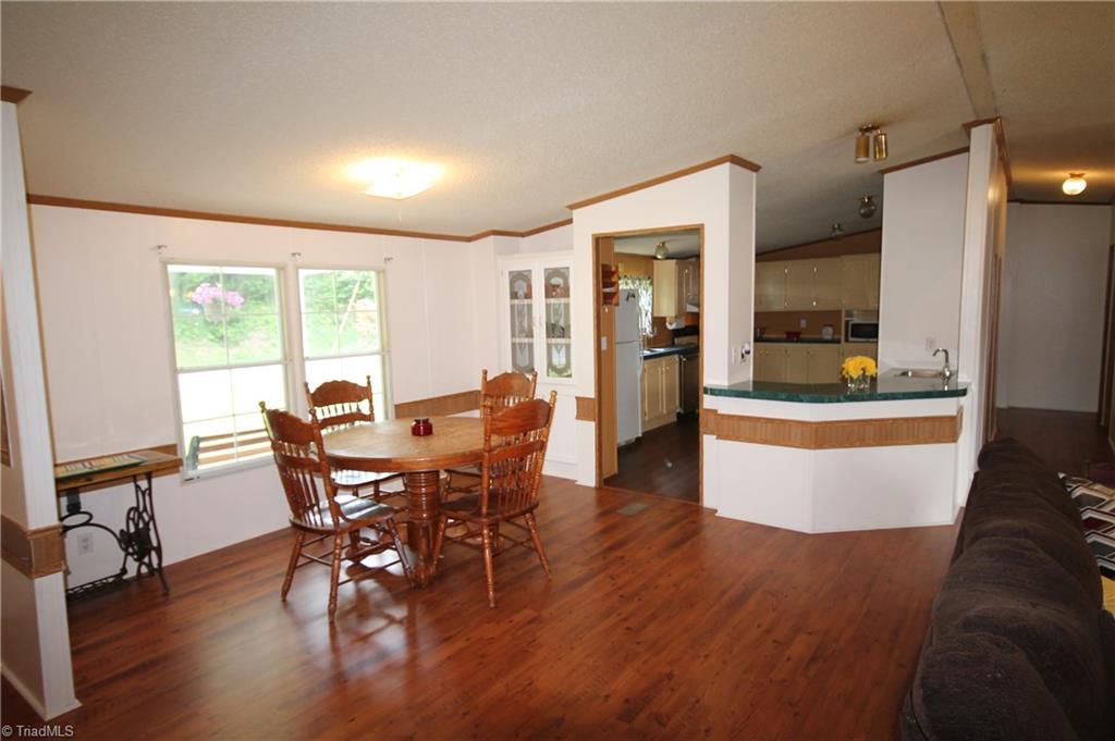 1009 Alexander Road Pinnacle, NC 27043 - Photo 9 of 29