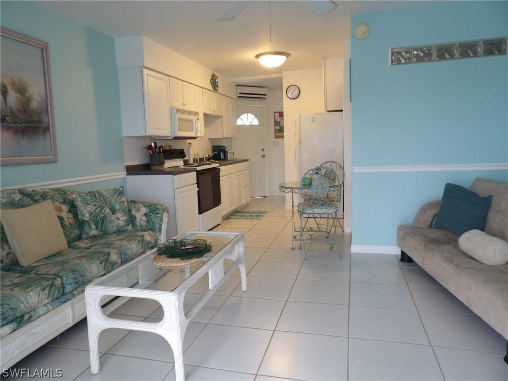 3211 Stringfellow Road St. James City, FL 33956 - Photo 5 of 13 Gallery Image 5