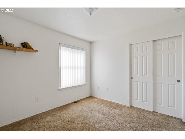 335 Jason Avenue Stanfield, OR 97875 - Photo 14 of 28 a view of an empty room with a window