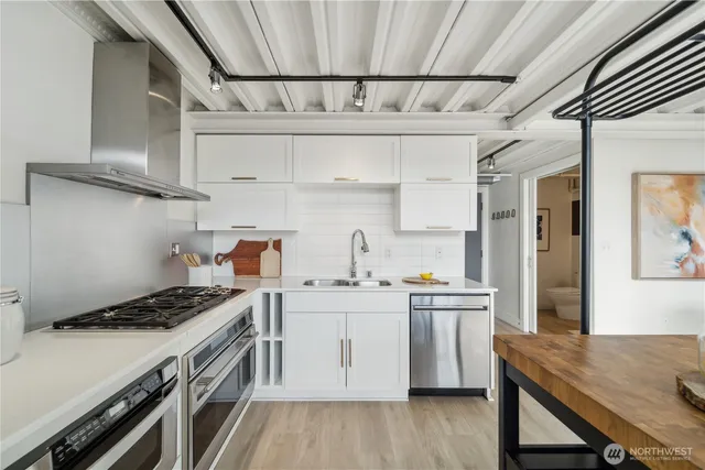 $849,900 | 2914 East Madison Street, Unit 209, Seattle, WA 98112