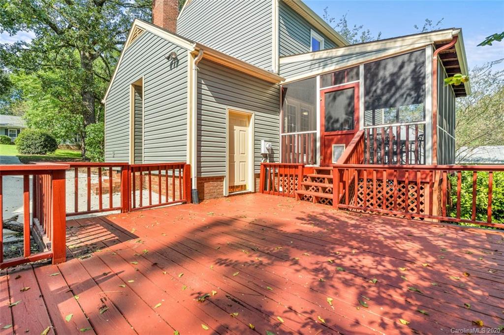 12106 Painted Tree Road, Unit 2 Charlotte, NC 28226 - Photo 28 of 32 Gallery Image 28