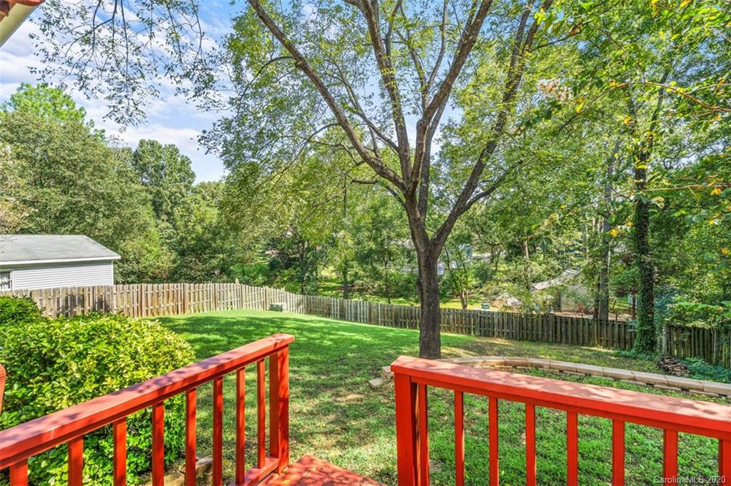 12106 Painted Tree Road, Unit 2 Charlotte, NC 28226 - Photo 31 of 32 Gallery Image 31