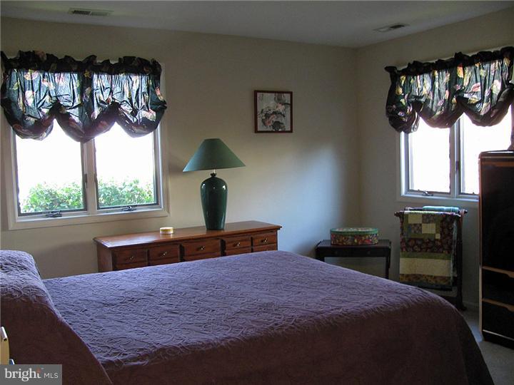 36 Brighton Road Westampton, NJ 08060 - Photo 12 of 20 Bedroom - Main