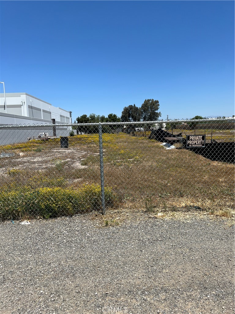 111 Perry Street Perris, CA 92571 - Photo 30 of 32