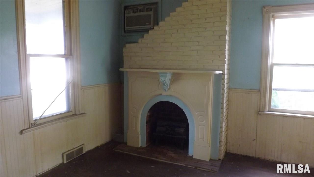1907 Ridge Road Aledo, IL 61231 - Photo 3 of 5 Gallery Image 3