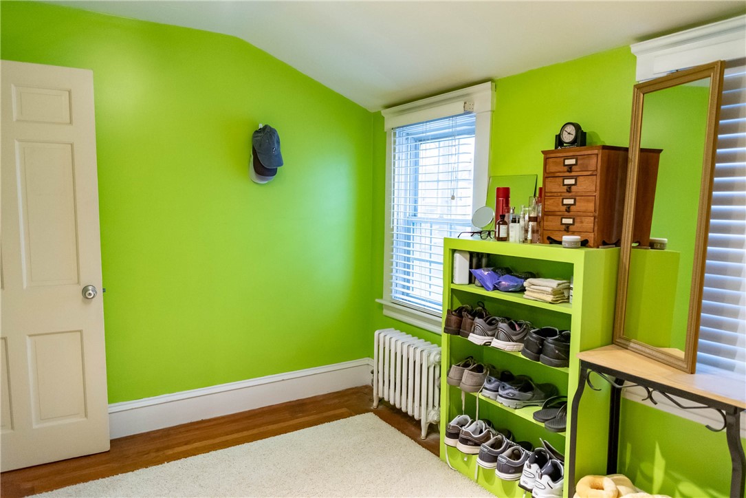 51 Friendly Road Cranston, RI 02910 - Photo 31 of 48