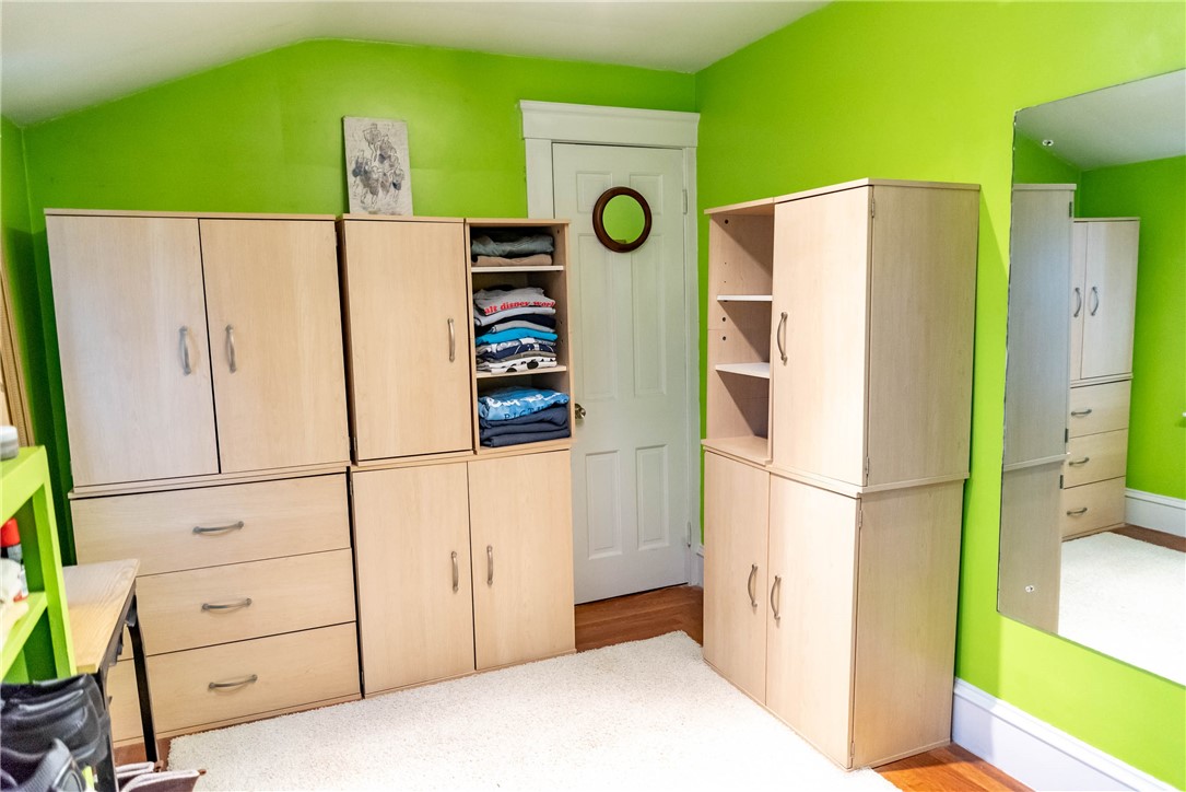 51 Friendly Road Cranston, RI 02910 - Photo 32 of 48