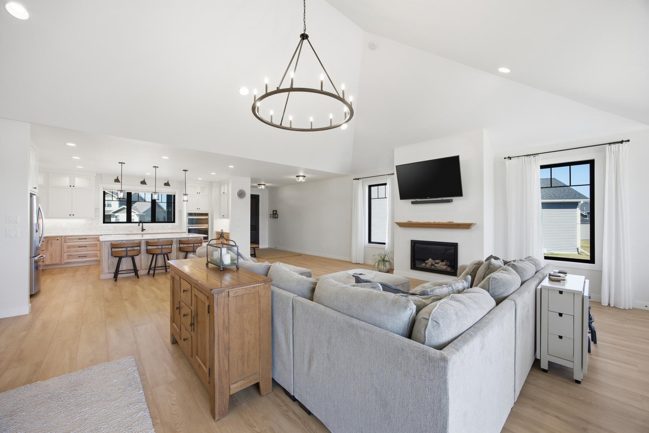 3632 Crimson Loop South Fargo, ND 58104 - Photo 12 of 79