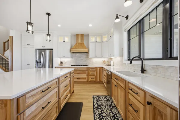 $1,100,000 | 3632 Crimson Loop South, Fargo, ND 58104