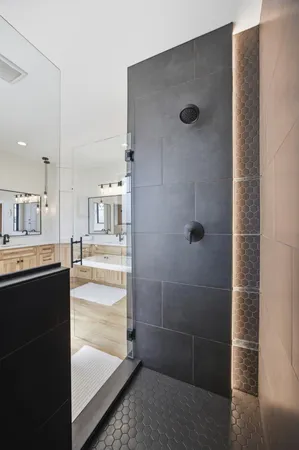 $1,100,000 | 3632 Crimson Loop South, Fargo, ND 58104