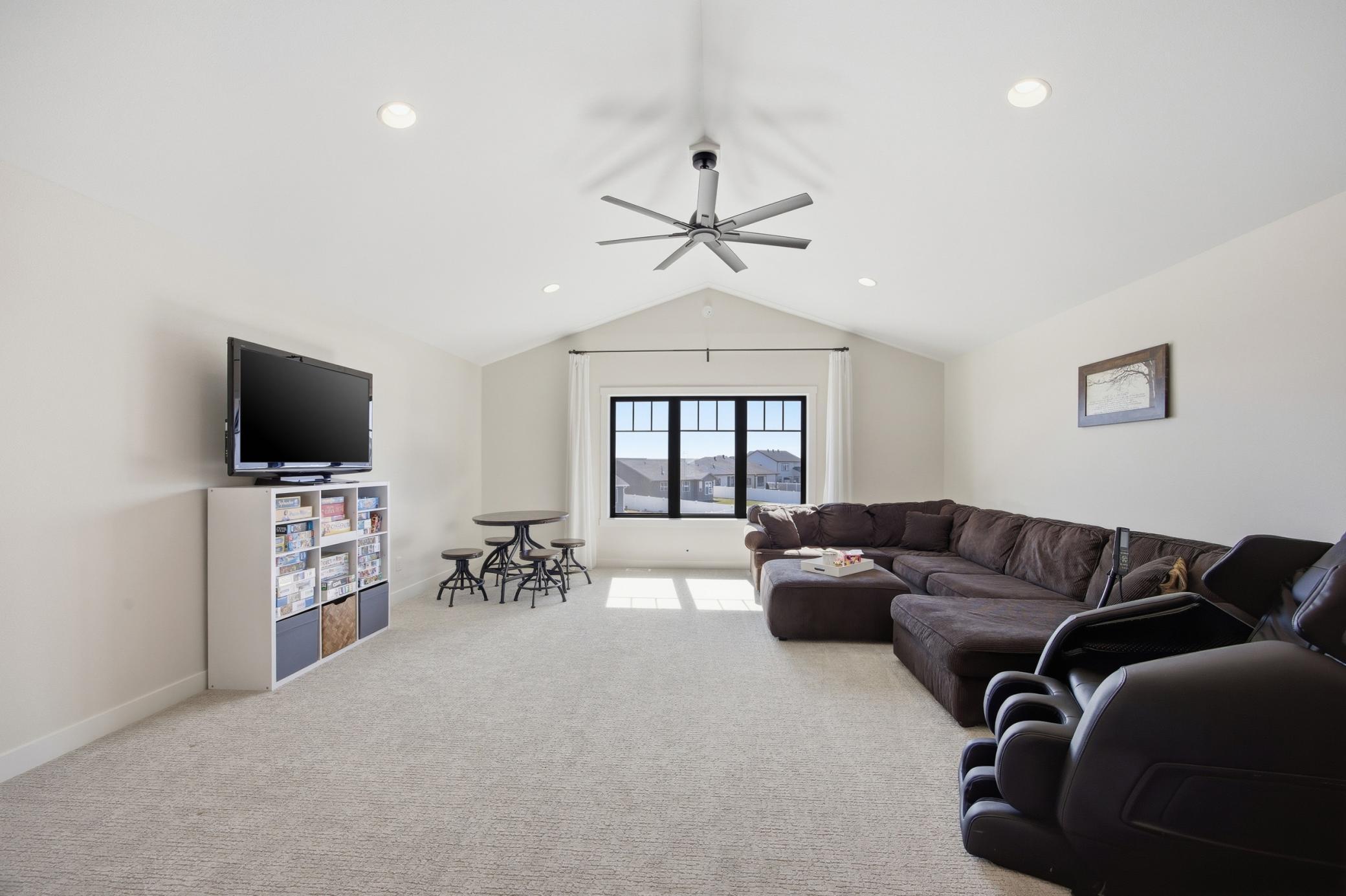 3632 Crimson Loop South Fargo, ND 58104 - Photo 40 of 79