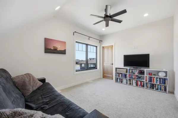 $1,100,000 | 3632 Crimson Loop South, Fargo, ND 58104