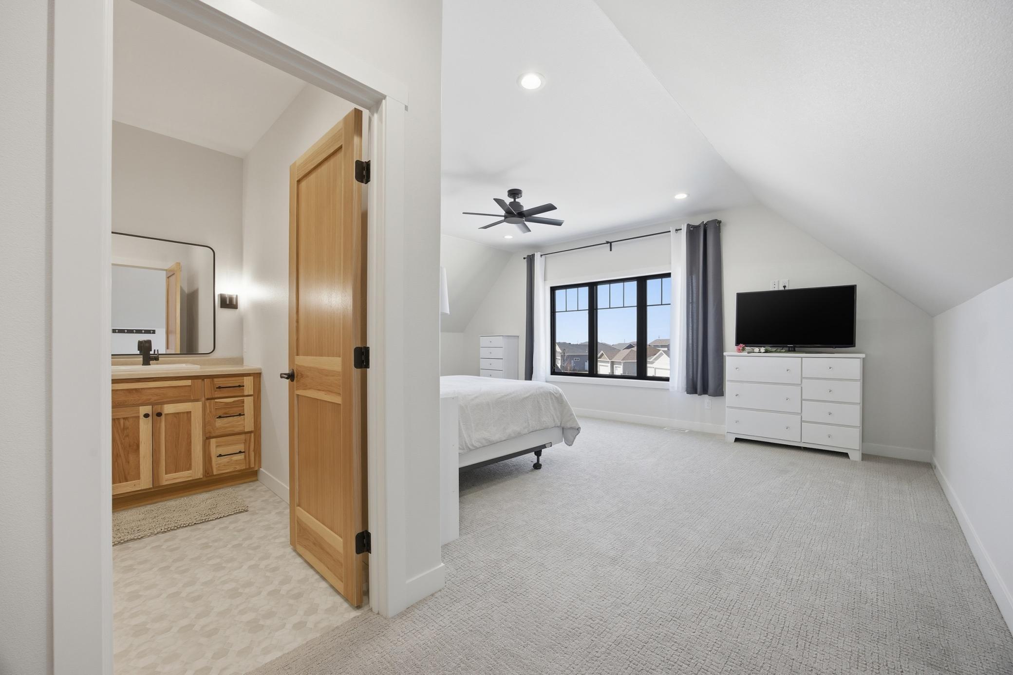 3632 Crimson Loop South Fargo, ND 58104 - Photo 46 of 79