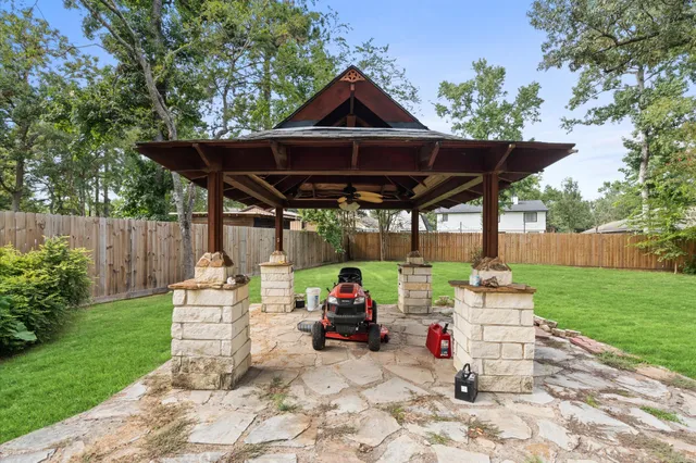 $2,400 | 6906 Durango Drive, Magnolia, TX 77354