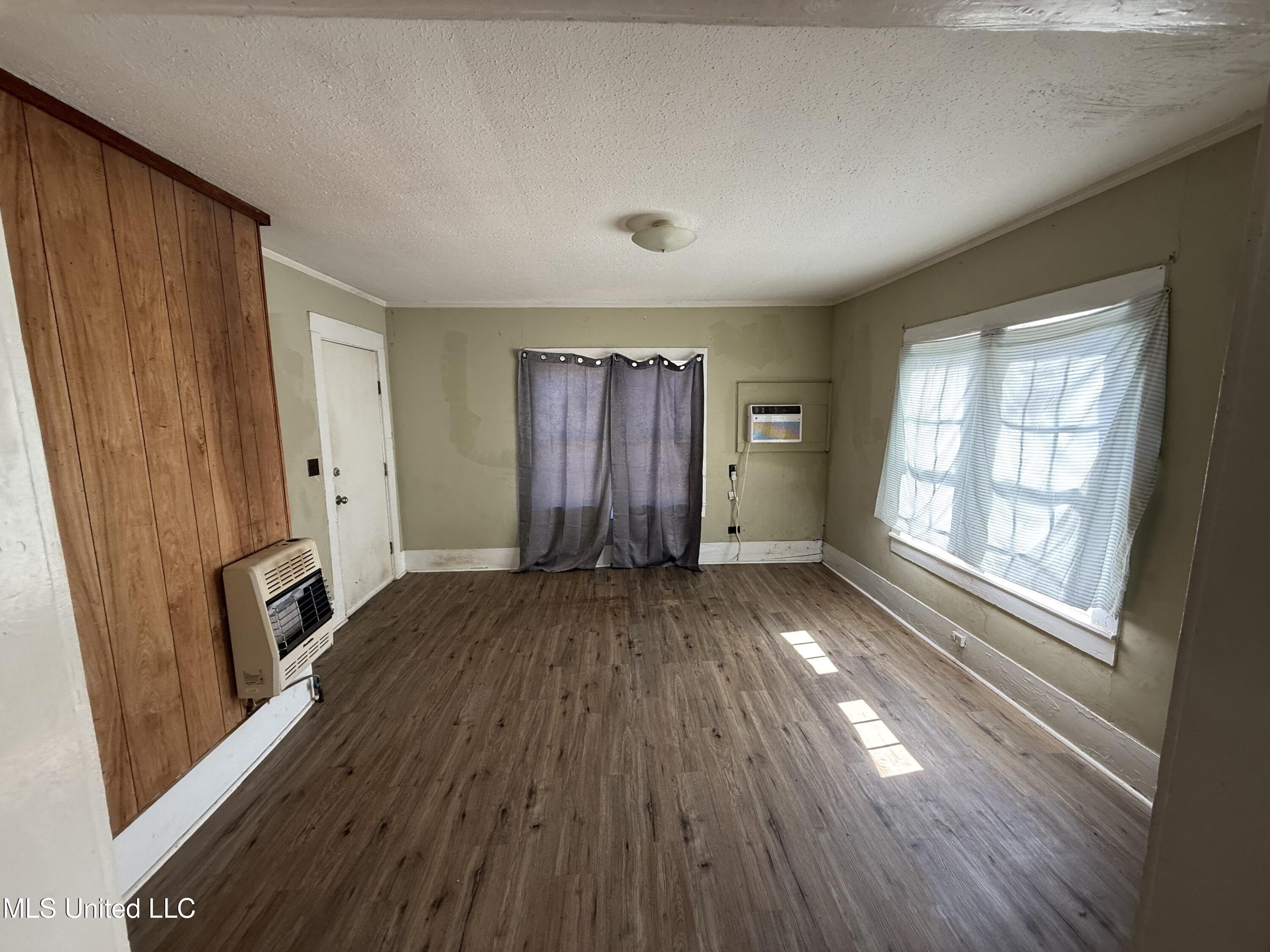 112 Moore Avenue Pelahatchie, MS 39145 - Photo 10 of 11 IMG_3973