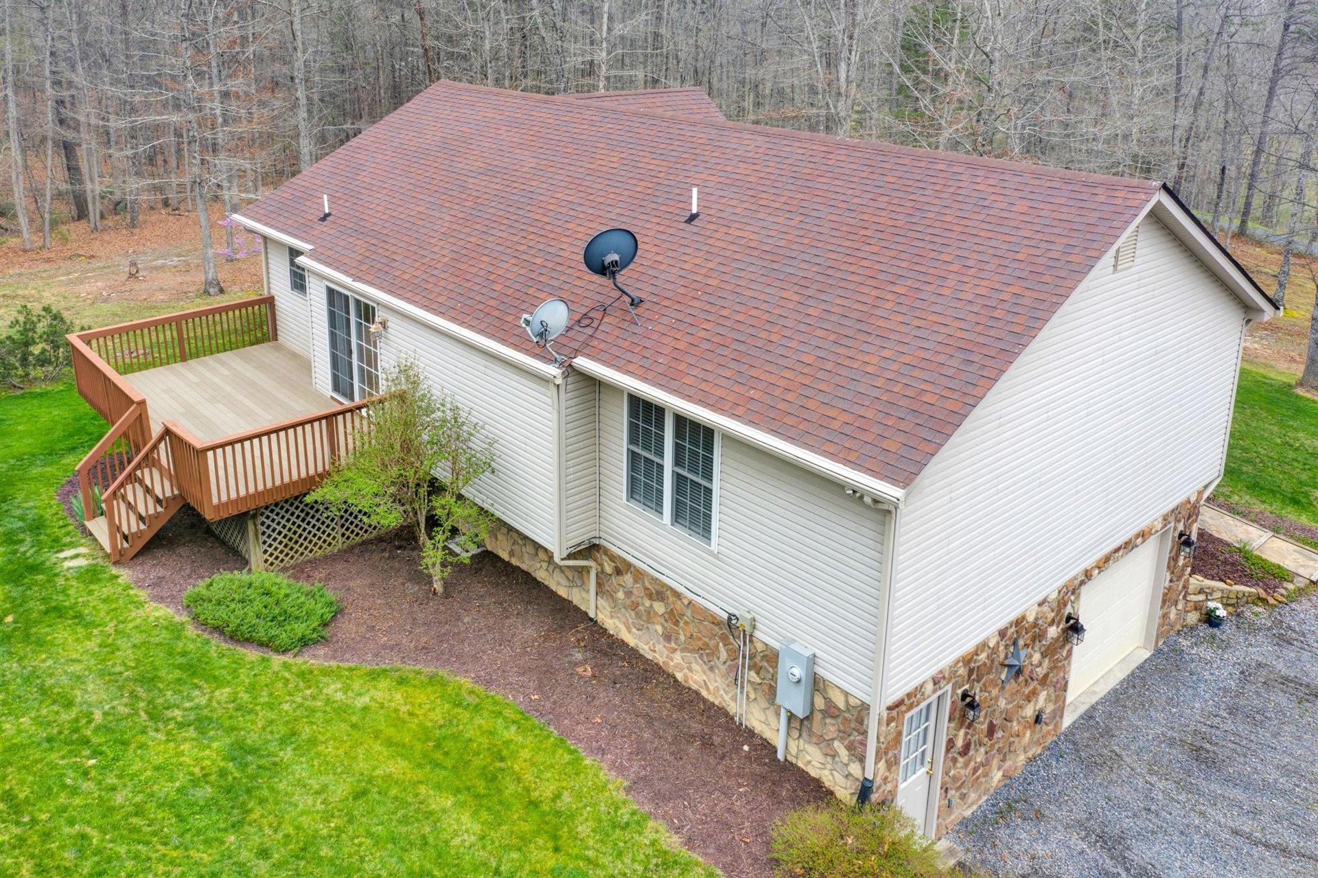 2428 Peaceful Valley Road New Castle, VA 24127 - Photo 2 of 44 37-041420210037