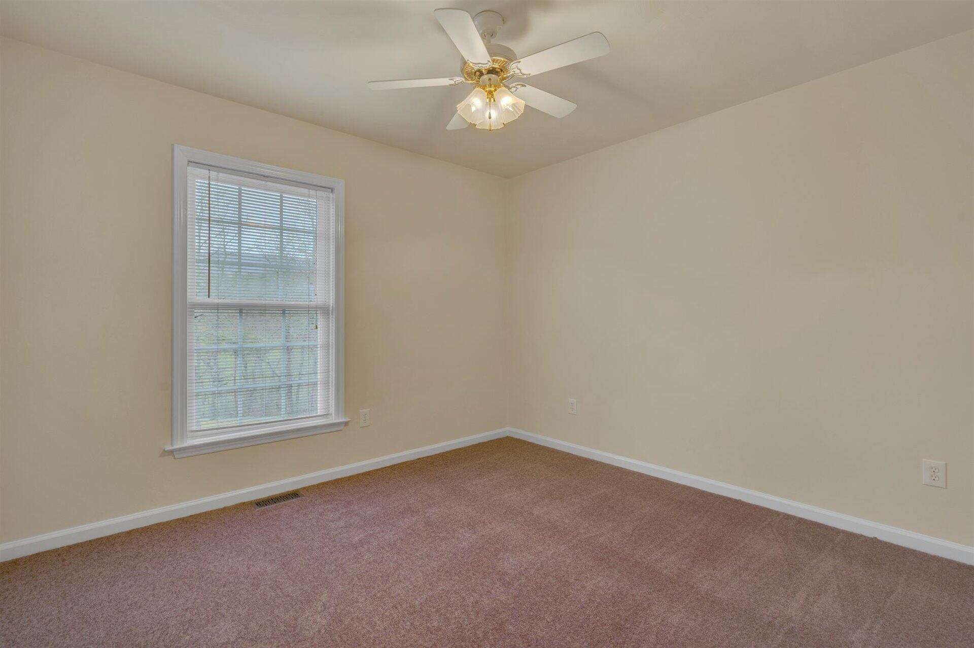 2428 Peaceful Valley Road New Castle, VA 24127 - Photo 18 of 44 15-041420210013