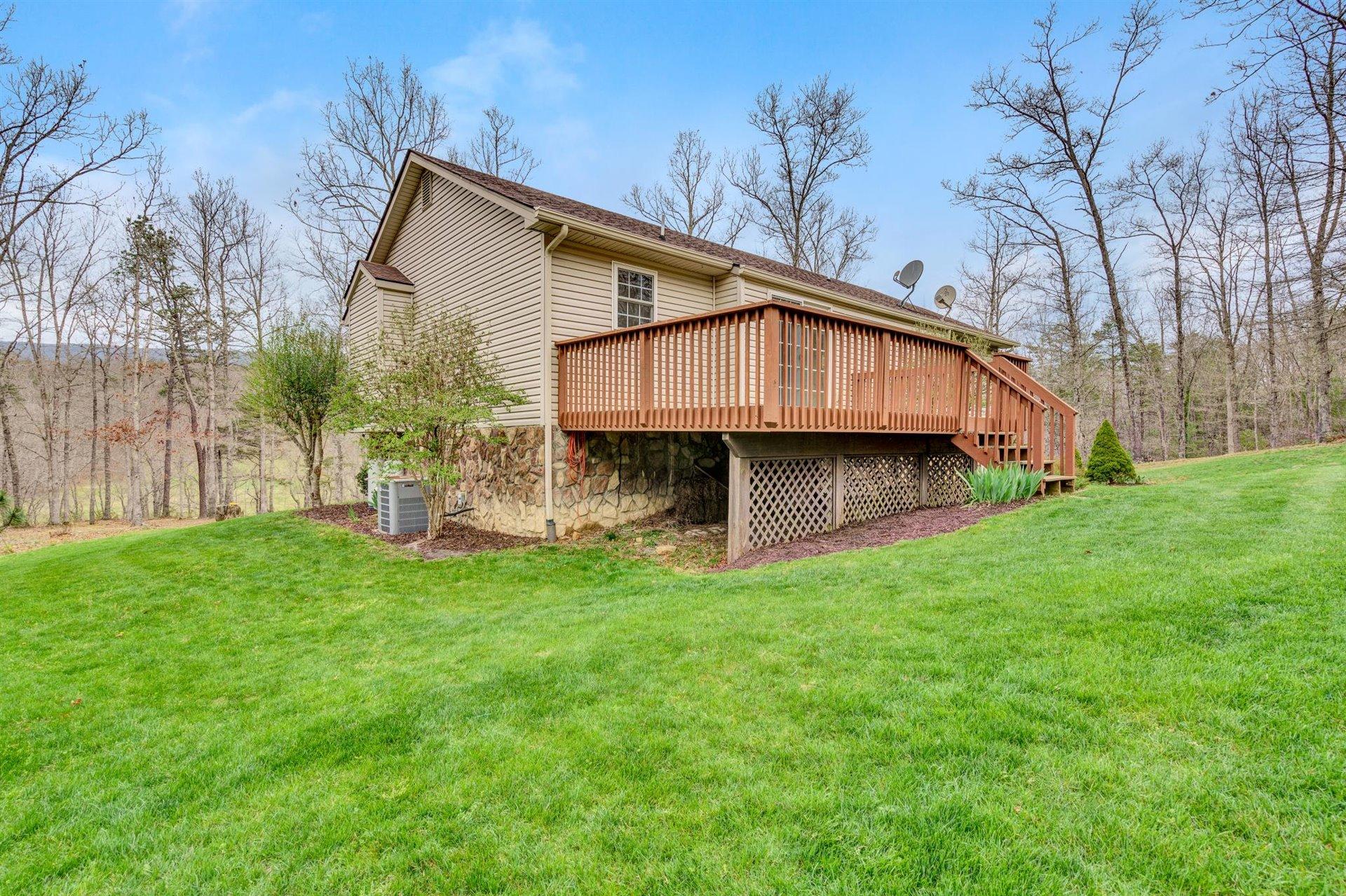 2428 Peaceful Valley Road New Castle, VA 24127 - Photo 33 of 44 30-041420210028