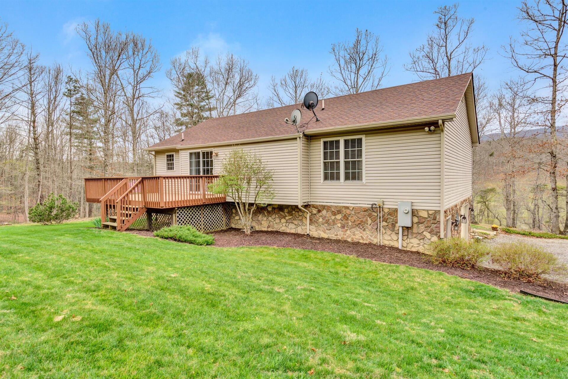 2428 Peaceful Valley Road New Castle, VA 24127 - Photo 37 of 44 34-041420210032
