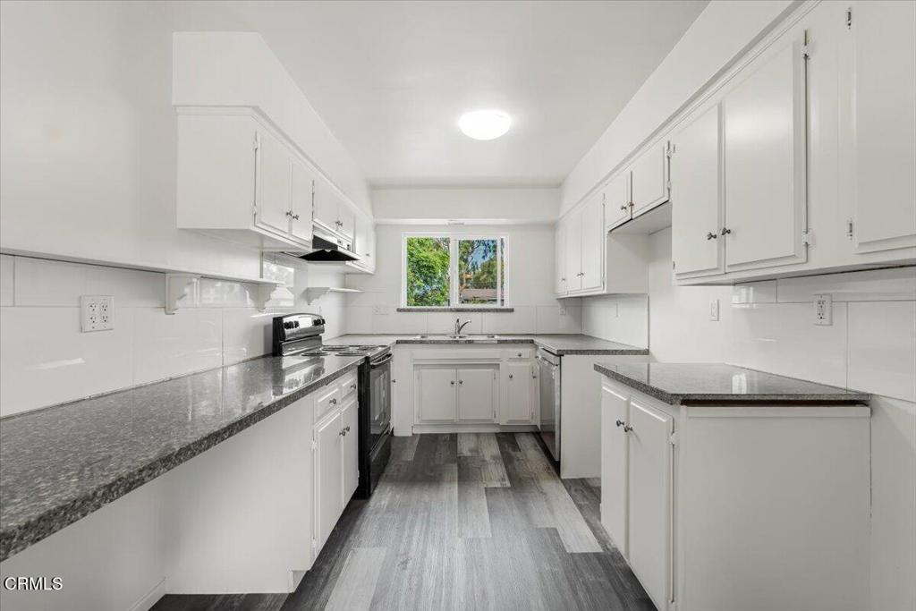 620 West Gonzales Road, Unit A Oxnard, CA 93036 - Photo 6 of 23 08-DSC01673