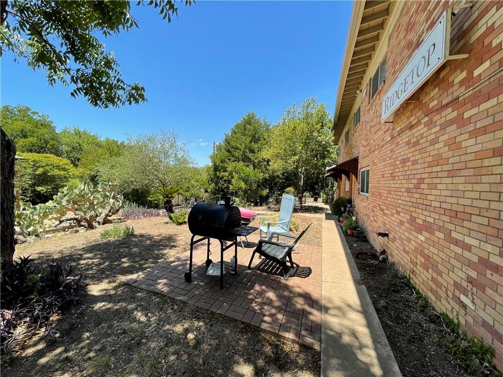 304 East 33rd Street, Unit 9 Austin, TX 78705 - Photo 7 of 11