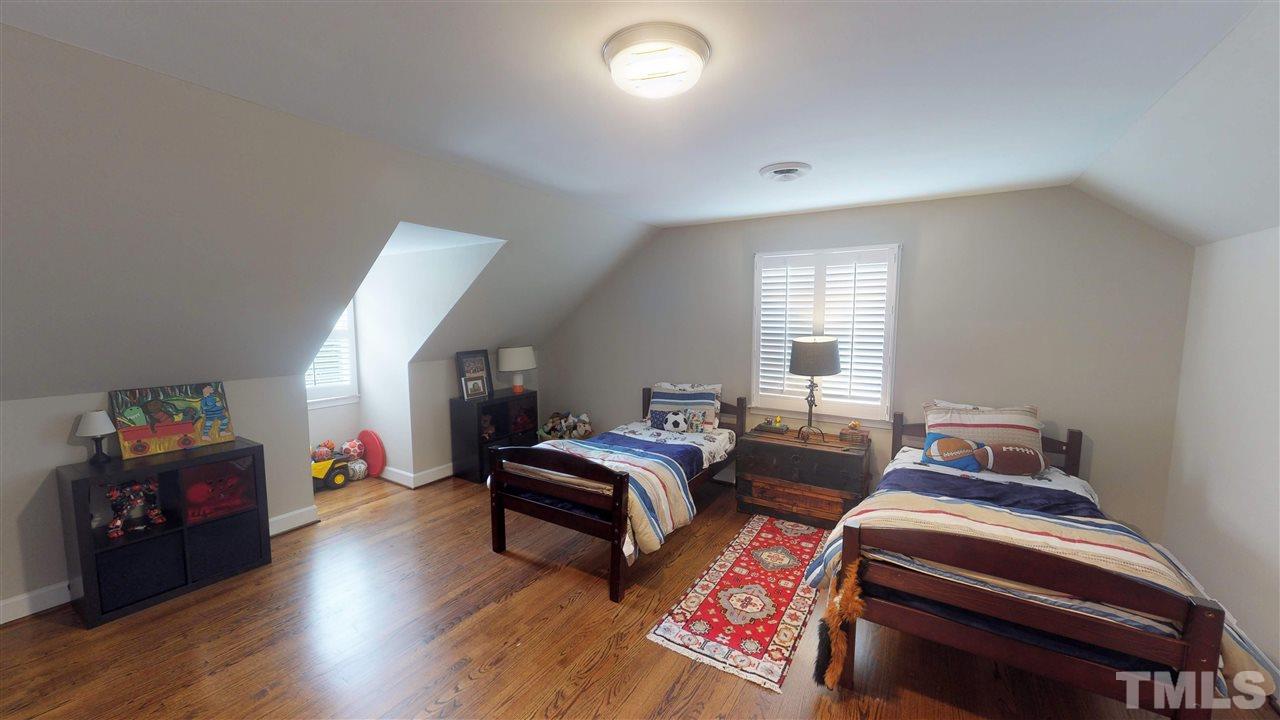 1008 Canterbury Road Raleigh, NC 27607 - Photo 15 of 29