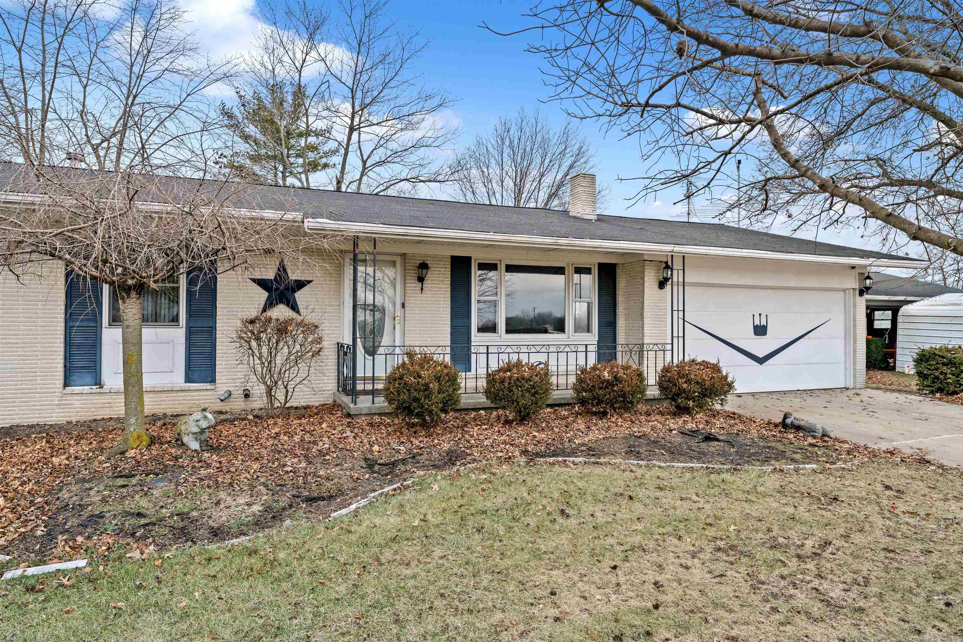 7710 North Barrington Drive Decatur, IN 46733 - Photo 1 of 23 Gallery Image 1