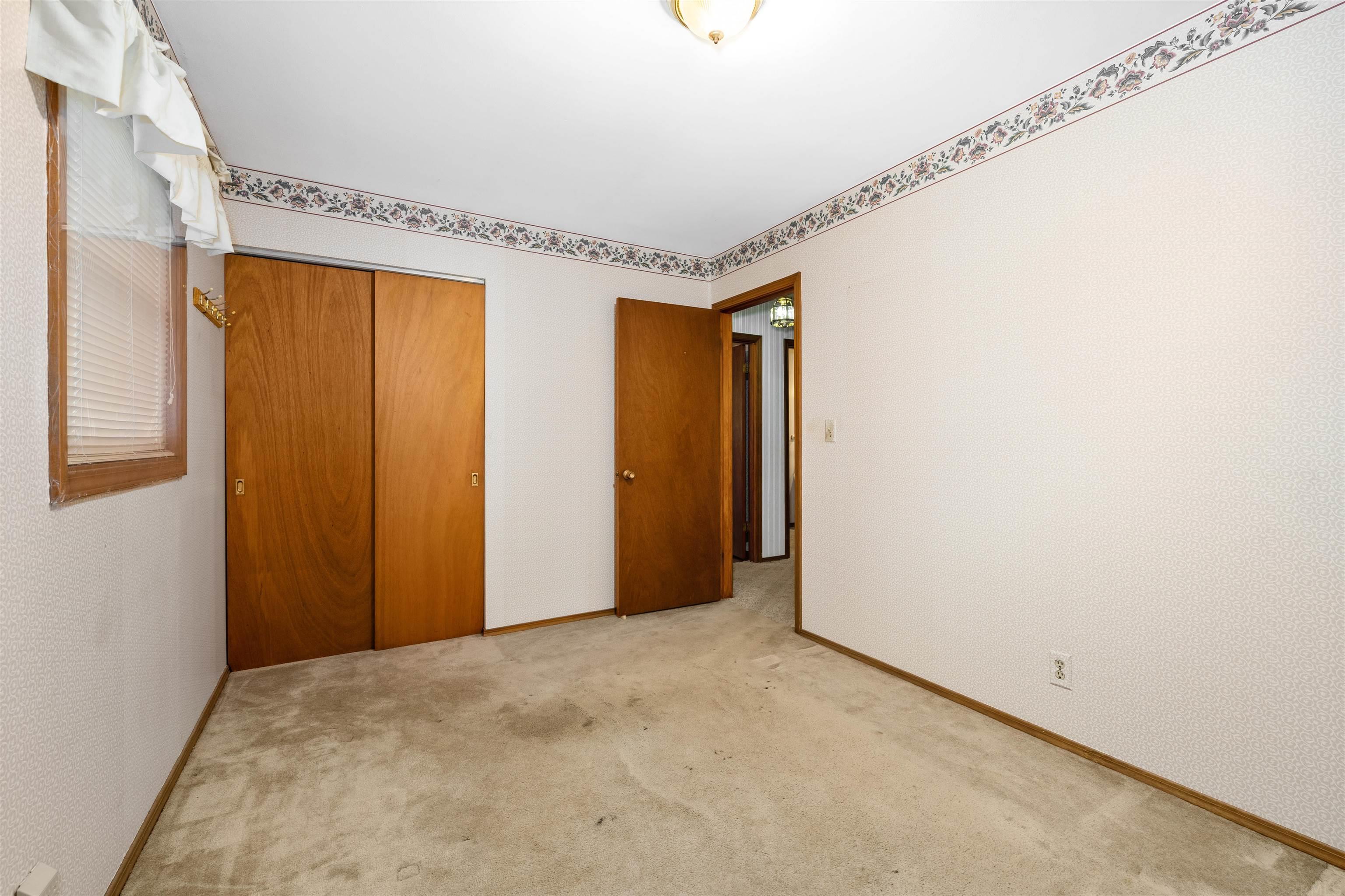 7710 North Barrington Drive Decatur, IN 46733 - Photo 11 of 23 Gallery Image 11