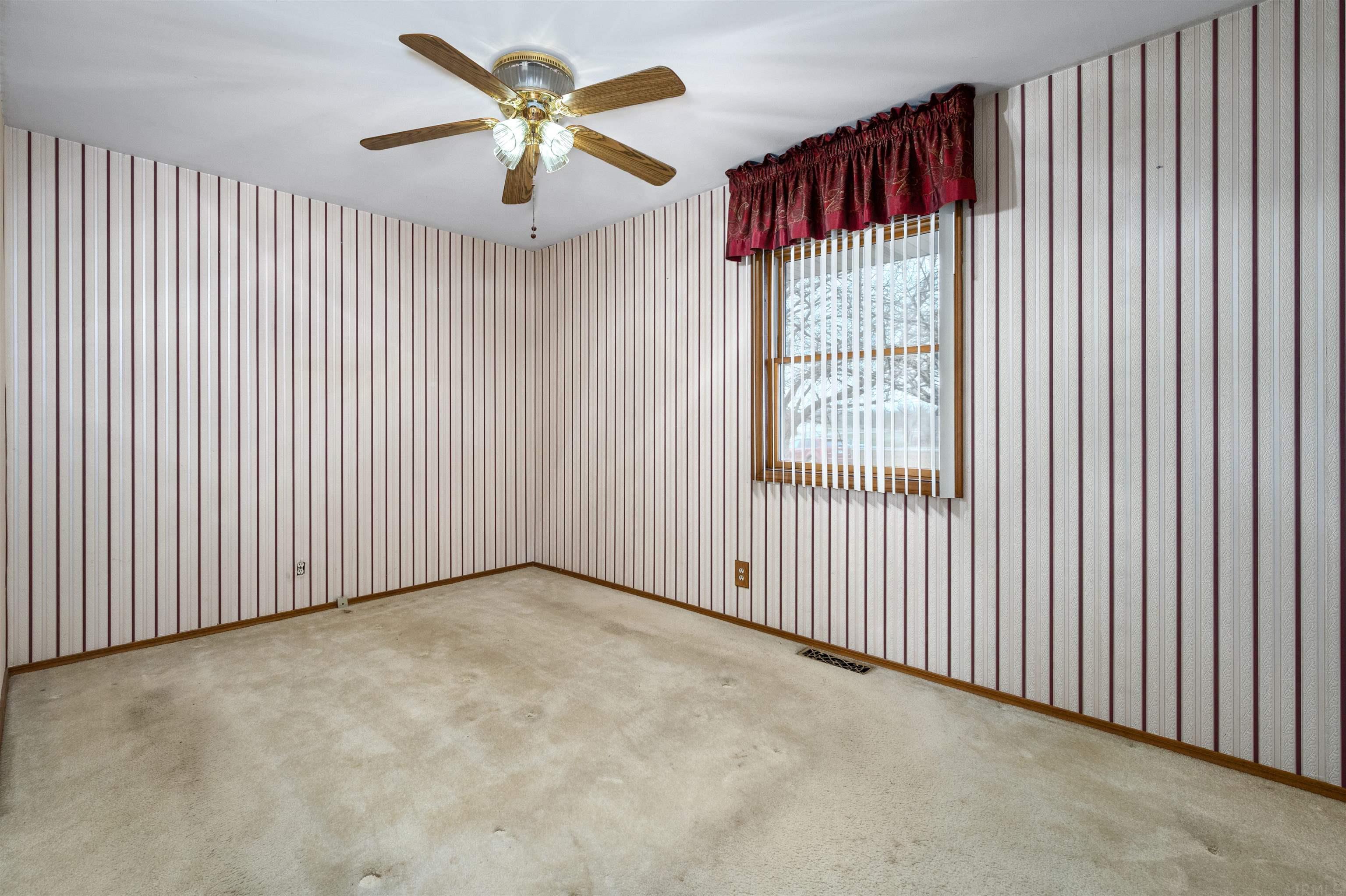 7710 North Barrington Drive Decatur, IN 46733 - Photo 12 of 23 Gallery Image 12