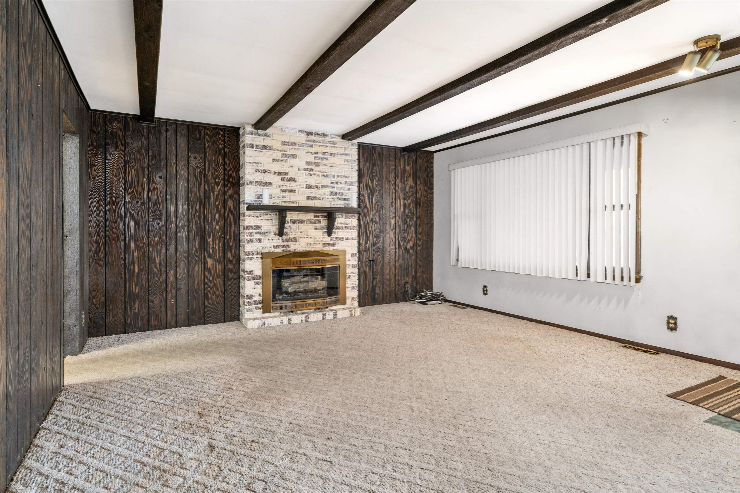 7710 North Barrington Drive Decatur, IN 46733 - Photo 5 of 23 Gallery Image 5