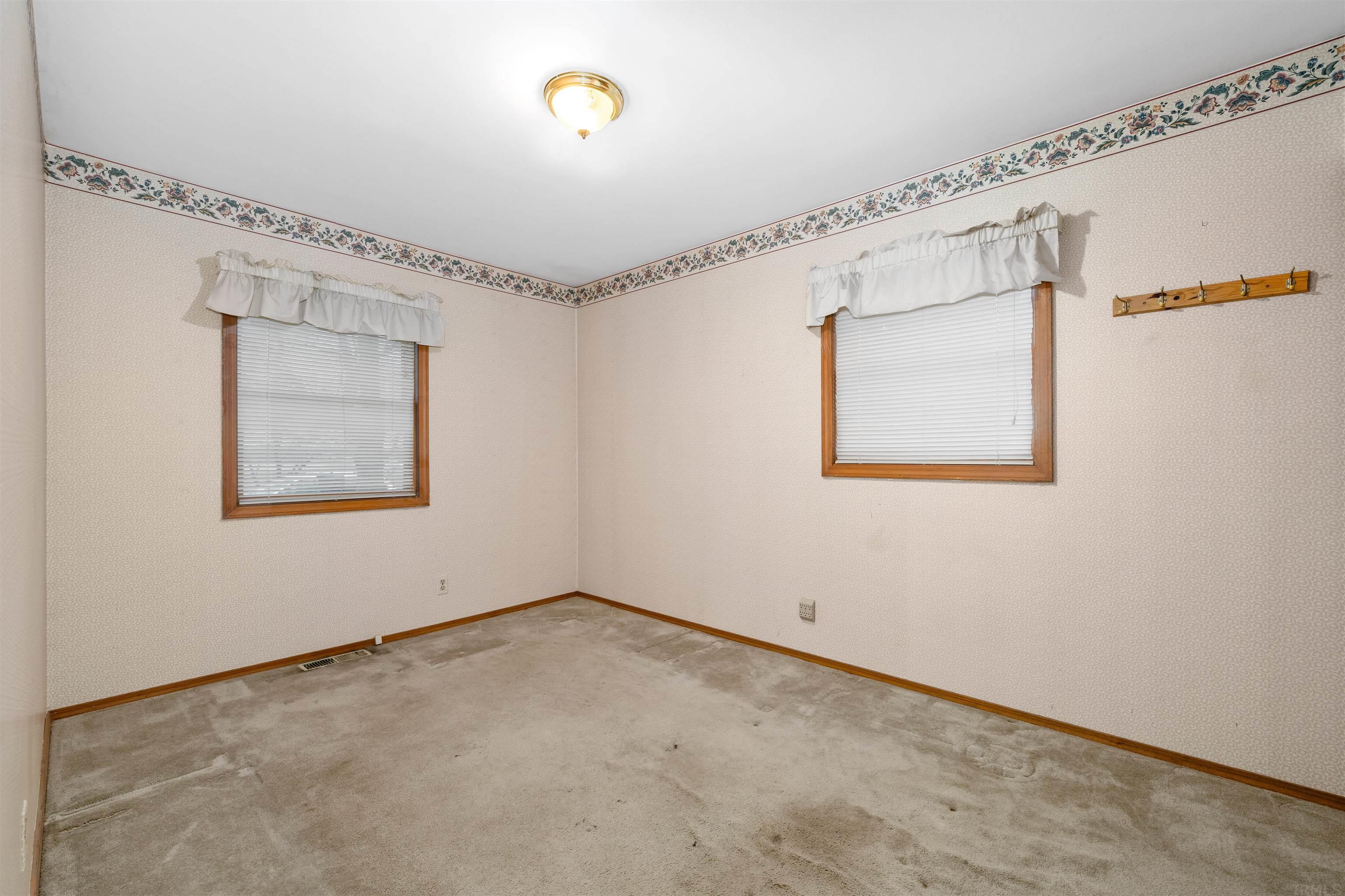 7710 North Barrington Drive Decatur, IN 46733 - Photo 10 of 23 Gallery Image 10