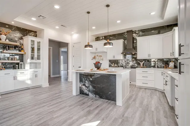 $775,000 | 9316 Grande Vista Way, Joshua, TX 76058