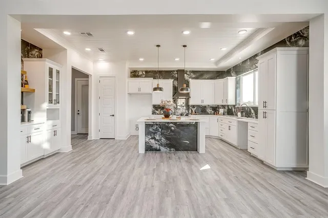 $775,000 | 9316 Grande Vista Way, Joshua, TX 76058