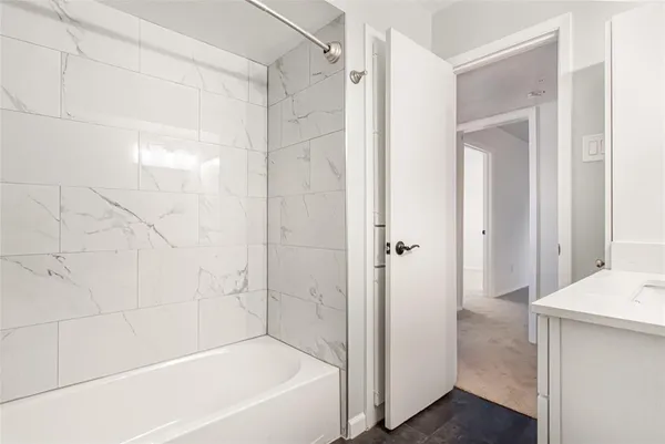 $1,395 | 6015 East University Boulevard, Unit 223G, Dallas, TX 75206