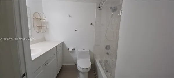 $2,150 | 14905 Southwest 80th Street, Unit 112, Miami, FL 33193