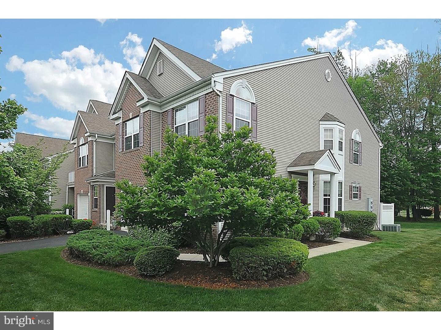 31 Simons Way Huntingdon Valley, PA 19006 - Photo 1 of 25 Exterior Front