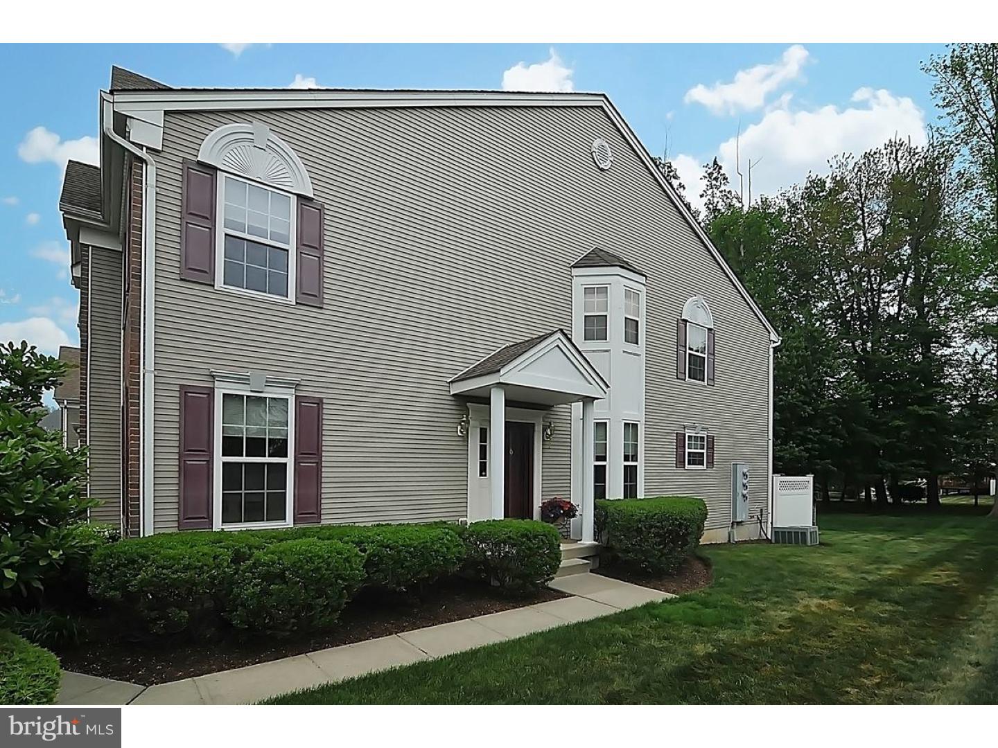 31 Simons Way Huntingdon Valley, PA 19006 - Photo 3 of 25 Exterior Side