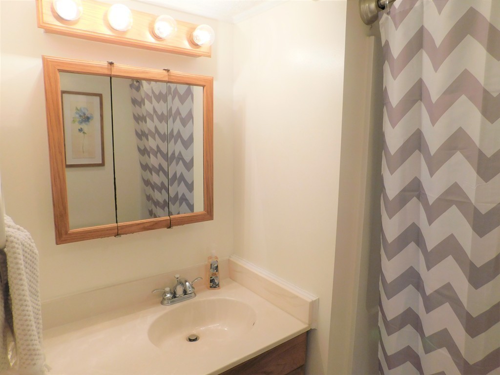 27 Parker Road Pembroke, MA 02359 - Photo 9 of 13 Gallery Image 9